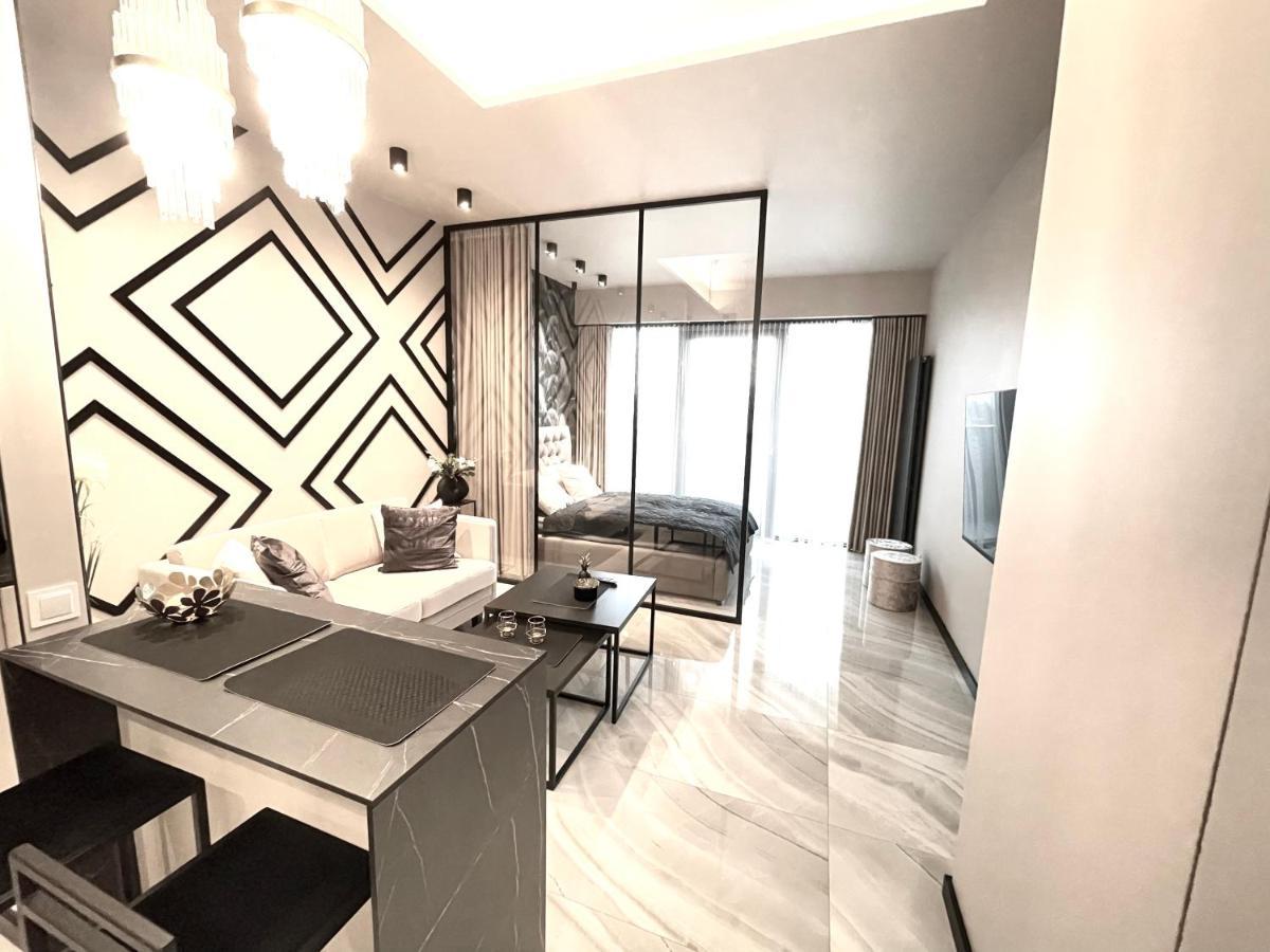 Apartament Elegance Hanza Tower Szczecin Exterior photo
